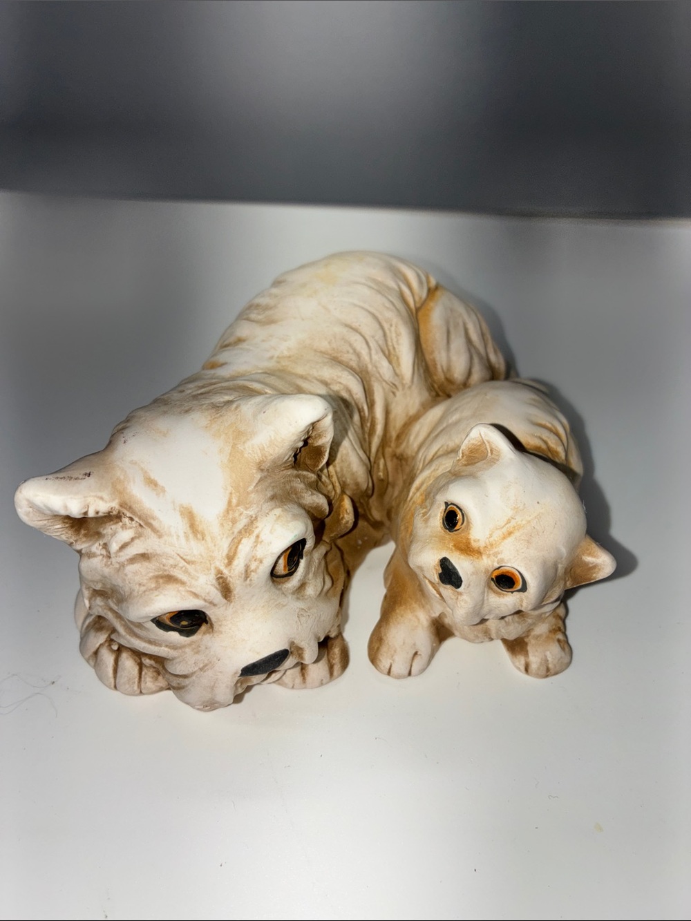 Vintage west Highland Scotch Terrier Sign 2 Pup’sCeramic Figurine 5”Made Japan
